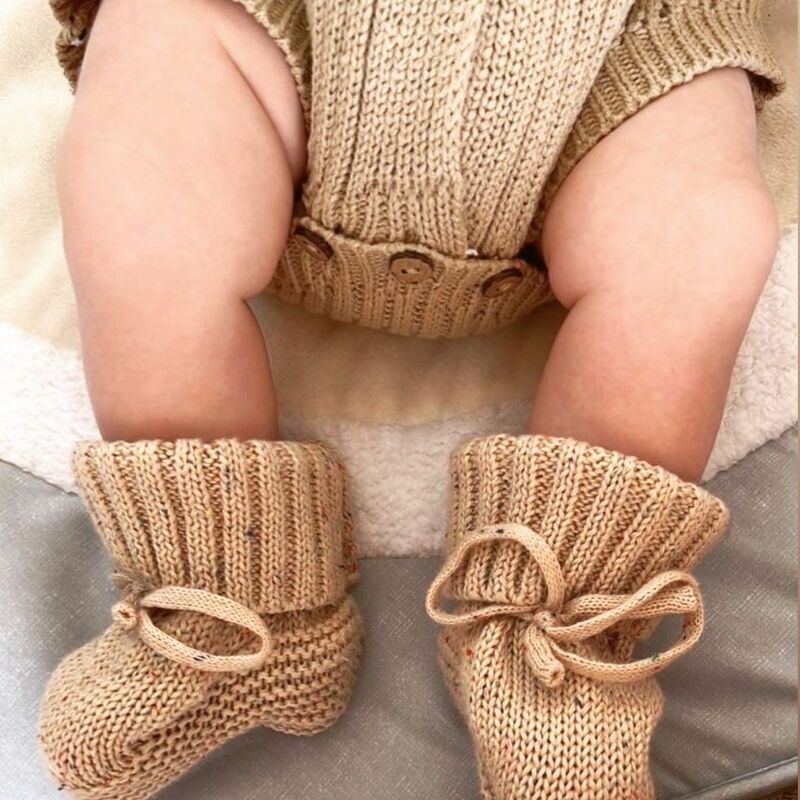 수제 케이블 니트 아기 부츠, 100% 코튼 얼룩 클래식 비비 양말, 유아 발 착용