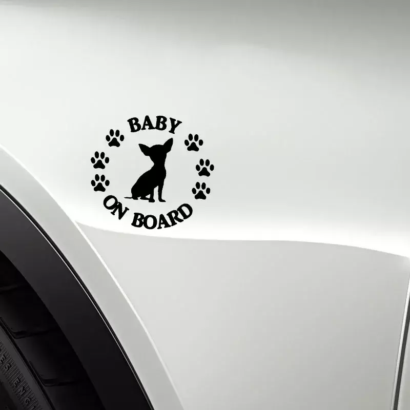 Etiqueta engomada del coche de la motocicleta del perro de Chihuahua del bebé a bordo, calcomanía negra plateada, 14cm * 12,8 cm