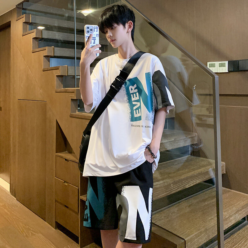 Set pakaian bercetak pria, 2 potong musim panas kasual tipis longgar basket kereta setelan gaya Korea Hip Hop pakaian Pria Hitam Putih
