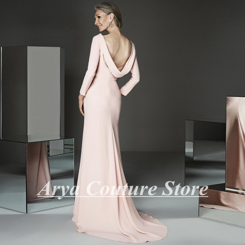 2024 Pure Pink Long Sleeves Mermaid Mother of the Bride Dresses Boat Neck Jersey Wedding Guest Gowns with Backless Customized