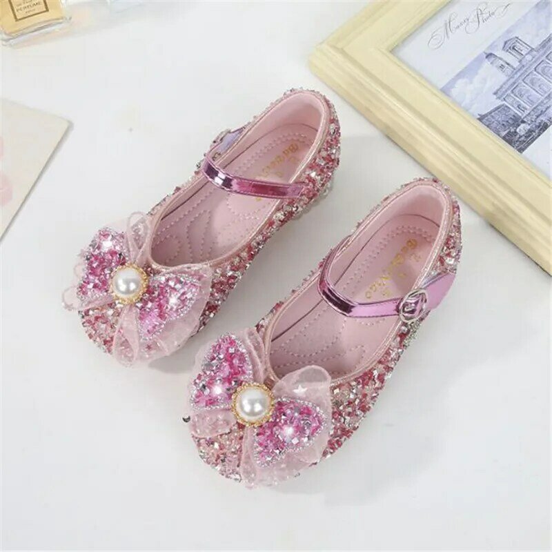Детские танцевальные туфли принцессы, кожаная обувь для девочек, с цветами, блестящие, на низком каблуке, с бантом-бабочкой, повседневные, синие, розовые