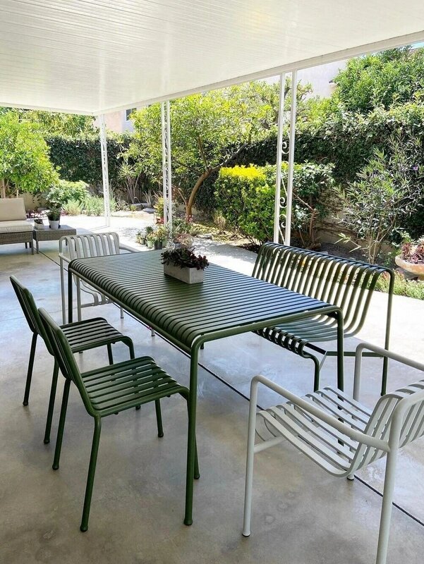 Sederhana modern halaman taman meja besi balkon luar ruangan tiga buah set kedai kopi meja udara terbuka dan kursi set