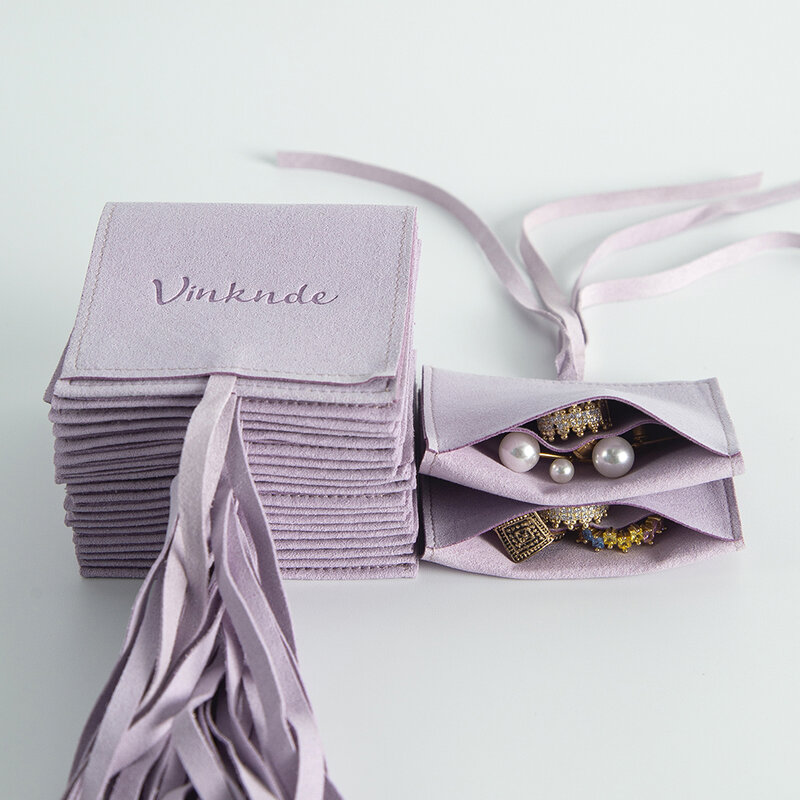 Bolsa de joyería de microfibra con solapa personalizada, bolsa de terciopelo de gamuza con cierre de cuerda, logotipo personalizado para regalo de boda, 50 piezas