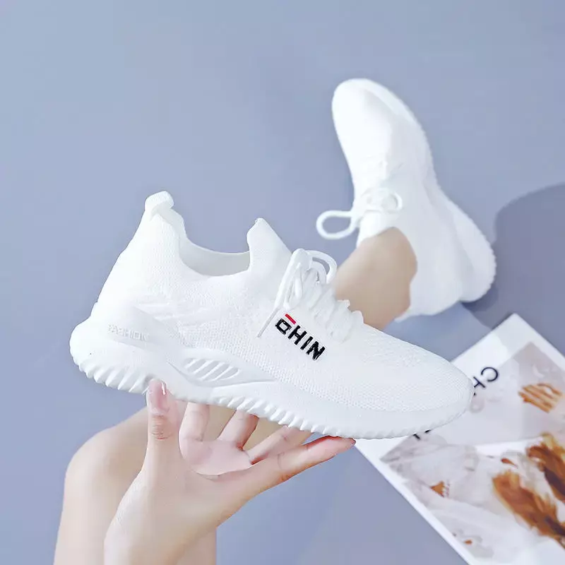 Sepatu Sneakers Wanita Kasual Bersirkulasi Sepatu Lari Jaring untuk Wanita Sneakers Gym Sepatu Vulkanis Putih Zapatillas Mujer