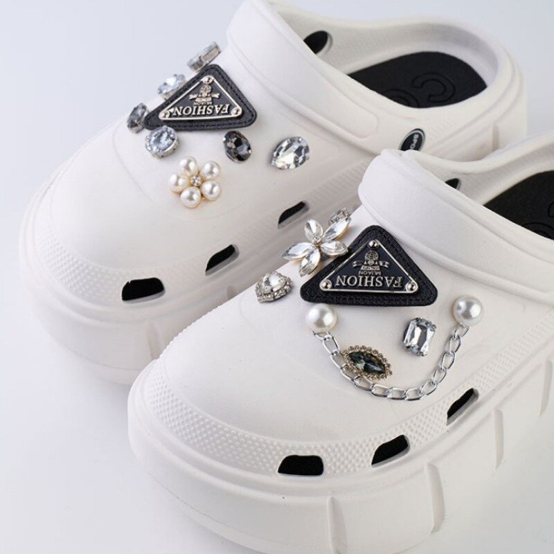 Croc Shoe Charms Triangle Brand Rhinestone Detachable Pearl Chain Sandals Slipper Acessories Personalized Decoration Party Gifts