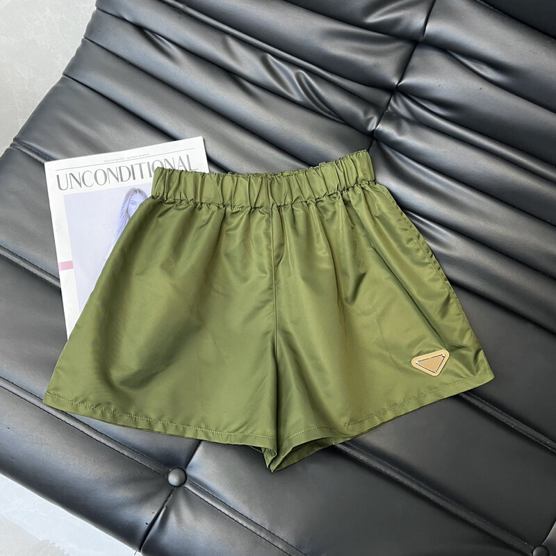 Europe Americal top hot Women Shorts Elastic Waist Metal Logo shorts Women casual short trousers green black S M L