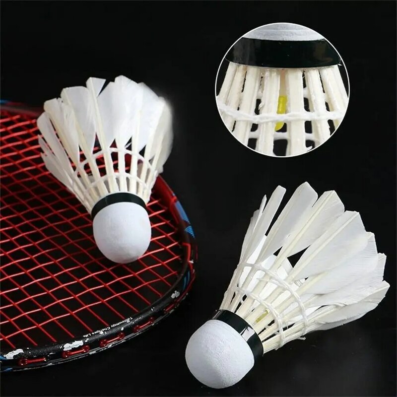 Federball Badminton Outdoor Sport zubehör dunkle Nacht Beleuchtung bunte LED Badminton Schaum Kopf leuchtenden Federball