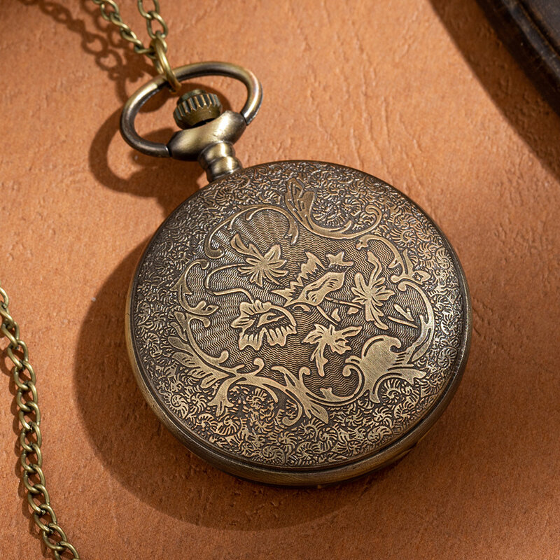 Relógio de bolso vintage com pingente para as mulheres, relógio estilo clássico com flip, escavado figura romana engrenagem