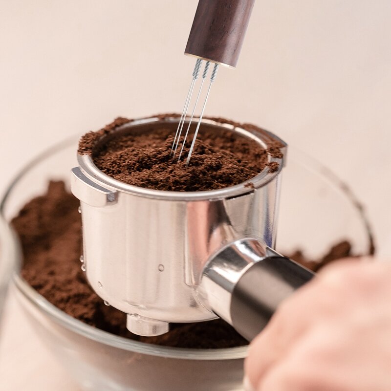 Agitatore per caffè Espresso manipolatori a mano distributore di aghi per mescolare il caffè con spazzola per la pulizia