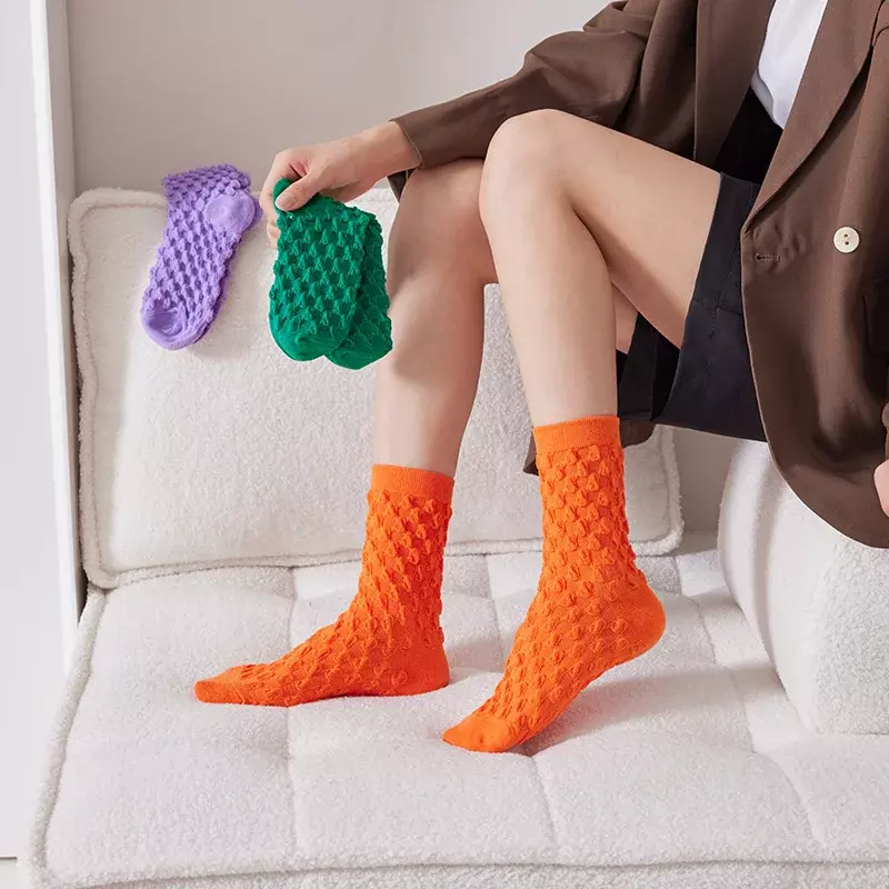 Индивидуальные цветные носки в Корейском стиле, женские модные носки, разноцветные носки-пузырьки карамельных цветов, носки средней длины на осень и зиму