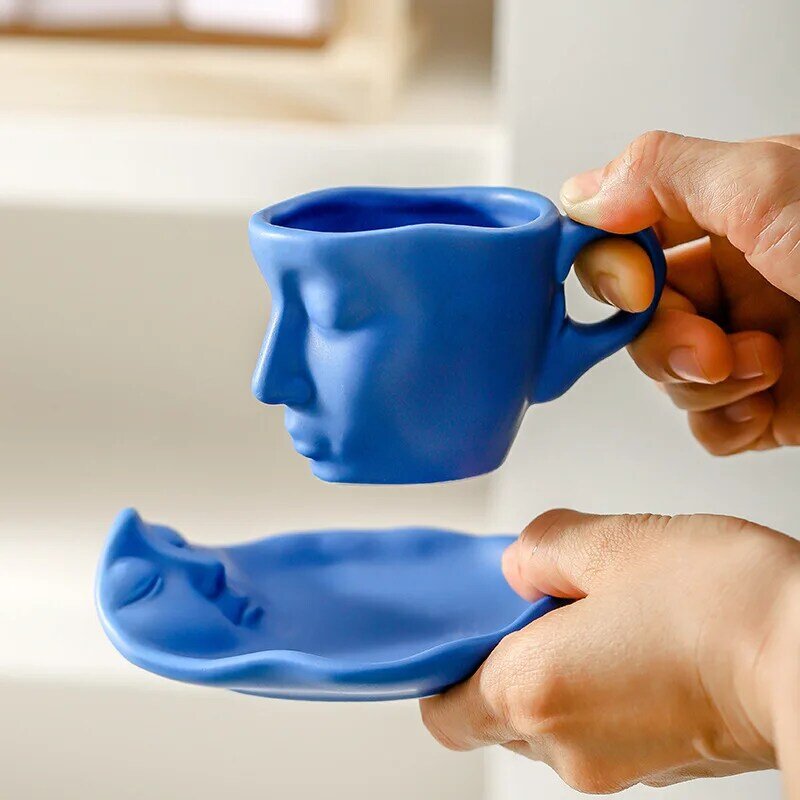 Gorąca sprzedaż Abstrakcyjny projekt artystyczny Kubki i spodki z ludzką twarzą Moda Kreatywny kubek ceramiczny na prezent Biuro Dom Kubki do kawy