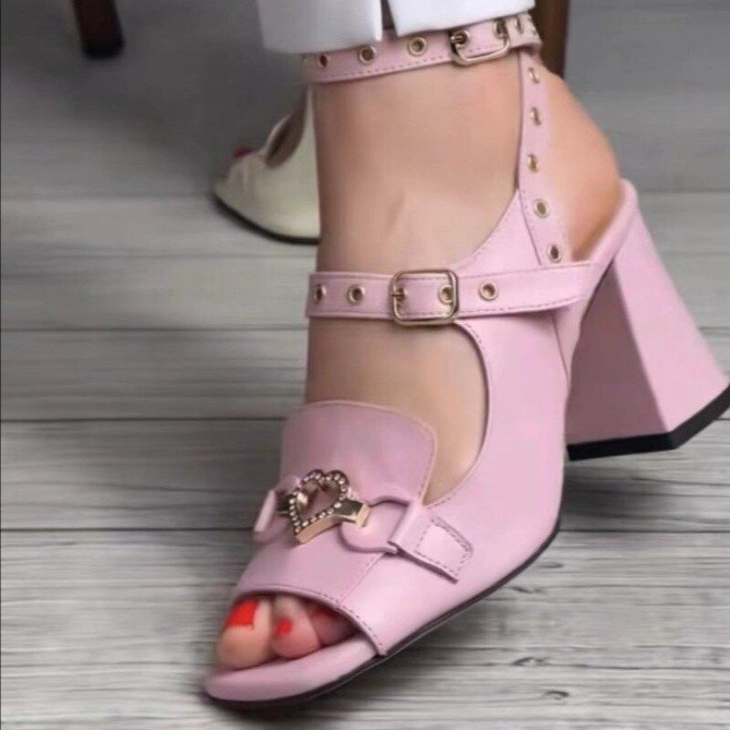 Женские сандалии на высоком каблуке, серебристые босоножки с острым носком и металлической пряжкой в стиле панк-готика, сандалии в Корейском стиле на тонком каблуке, лето 2024