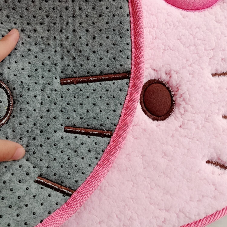 Kawaii Hello Kittyカートゥーラグアニメ猫ぬいぐるみフロアマット、バスルーム滑り止めカーペット、カークッション、ソフトリビングルームの装飾、50x60cm