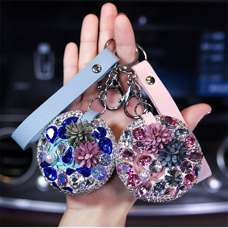Nouveau pendentif de clé de voiture en diamant incrusté, miroir de maquillage, intérieur de voiture, bijoux porte-clés en cristal, lanière, décoration de clé pour dames