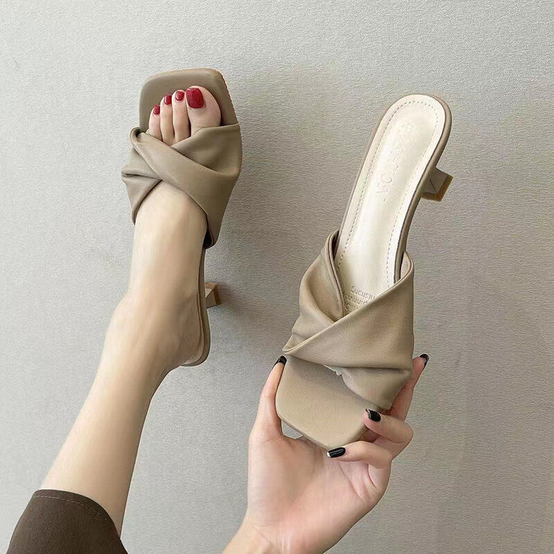 Chinelos simples de salto alto com pés de orvalho para senhoras, confortável chinelo casual, monocromático, moda 2024