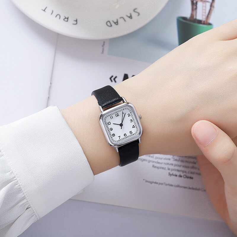 Reloj digital cuadrado pequeño de plata para mujer, nuevo INS, venta al por mayor, reloj de cuarzo 6