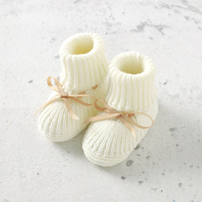 Newborn Baby Shoes Knitted Infant Girls Boys Boots Cute Butterfly-knot Toddler Walk Bed Shoes Warm 0-18M Accessories Hats Gloves