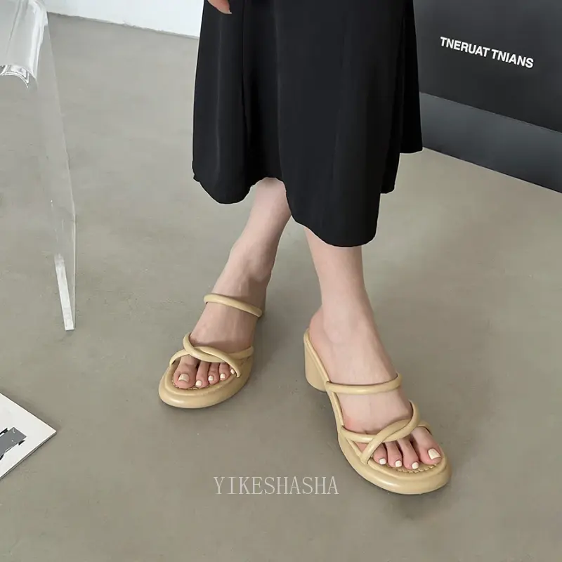 Sandal Wanita Mode Musim Panas 2024 Sandal hak tebal ujung terbuka elegan Sandal wanita luar ruangan Sandal sepatu mewah