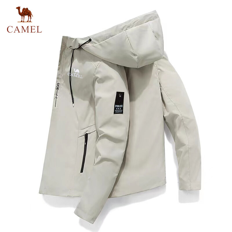 Jaqueta esportiva bordada em camelo masculina, capuz Windproof, marca de moda casual, montanhismo, ciclismo J, alta qualidade
