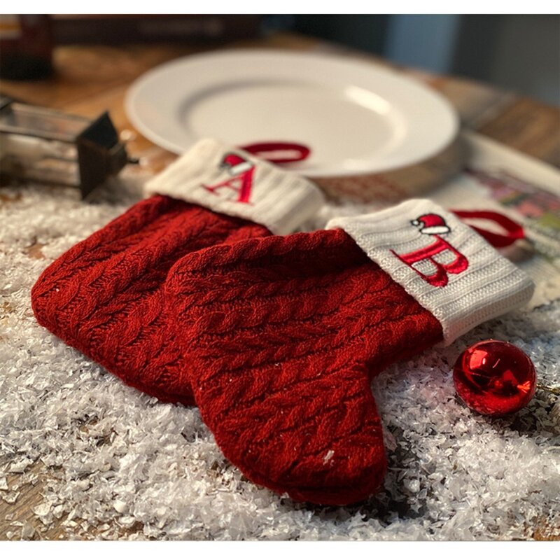 Chaussettes de Noël en fil de laine avec lettre, pendentif, chapeau de Noël, motif décoratif, ornements de confrontation d'arbre