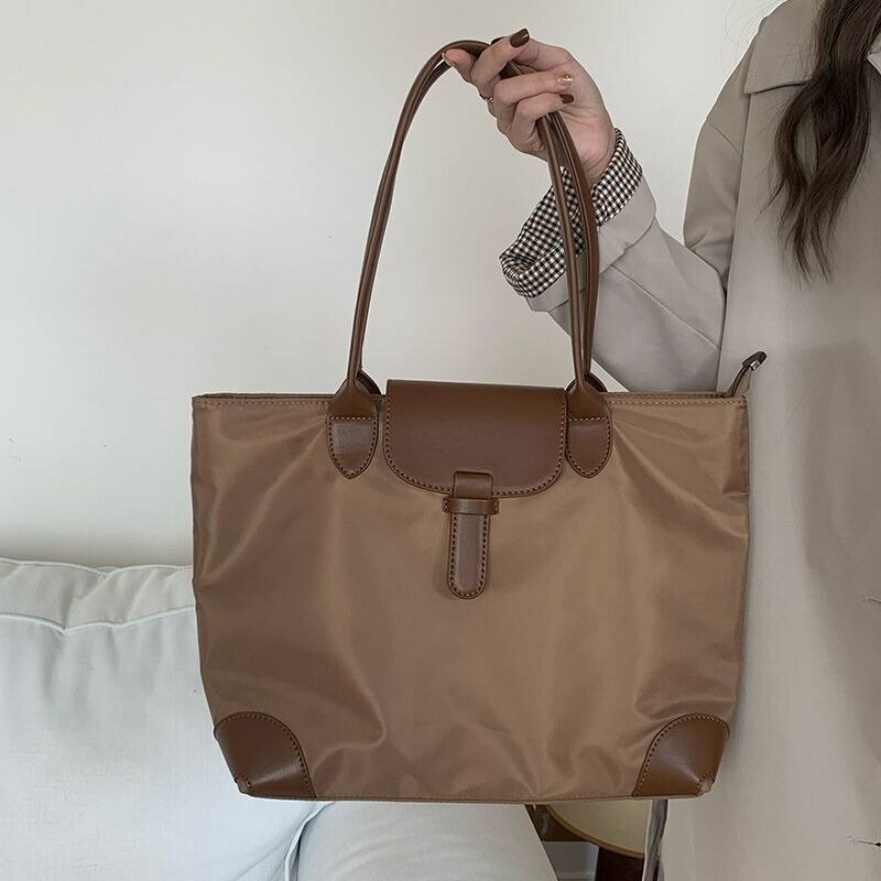Повседневная женская большая сумка Классическая сумка через плечо большой емкости Нейлон 2023 Модная легкая дорожная сумка