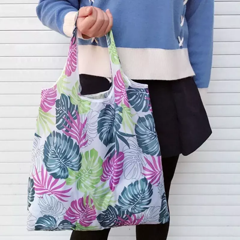 حقيبة تسوق صديقة للبيئة قابلة للطي بطباعة مواكبة للموضة ، حقائب يدوية لحمل الحقائب قابلة للطي ، حقيبة بقالة ذات سعة كبيرة مريحة للسفر