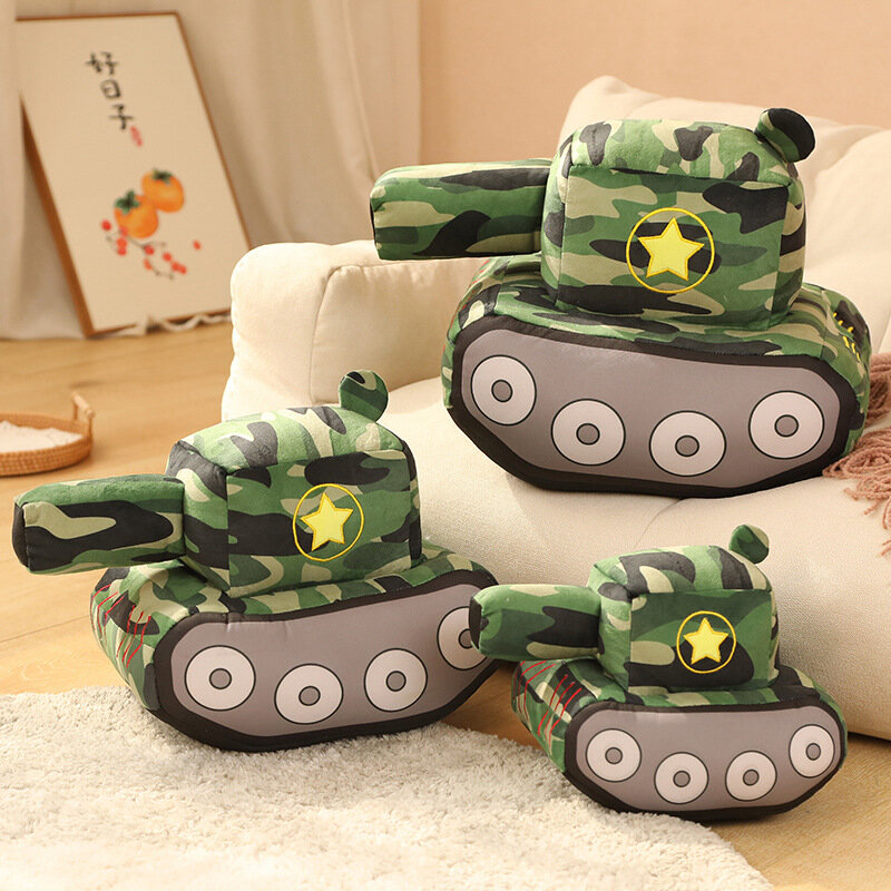 Simulação Cartoon Tank Plush Brinquedos, Bonecas de carro blindado verde realista, travesseiro recheado para crianças, presentes de aniversário para meninos