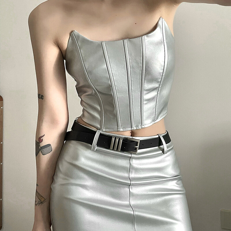 Falda corta de dos piezas para mujer, top de tubo de color sólido, chaleco de sentido avanzado irregular, traje de especias sexy, novedad de verano 2024