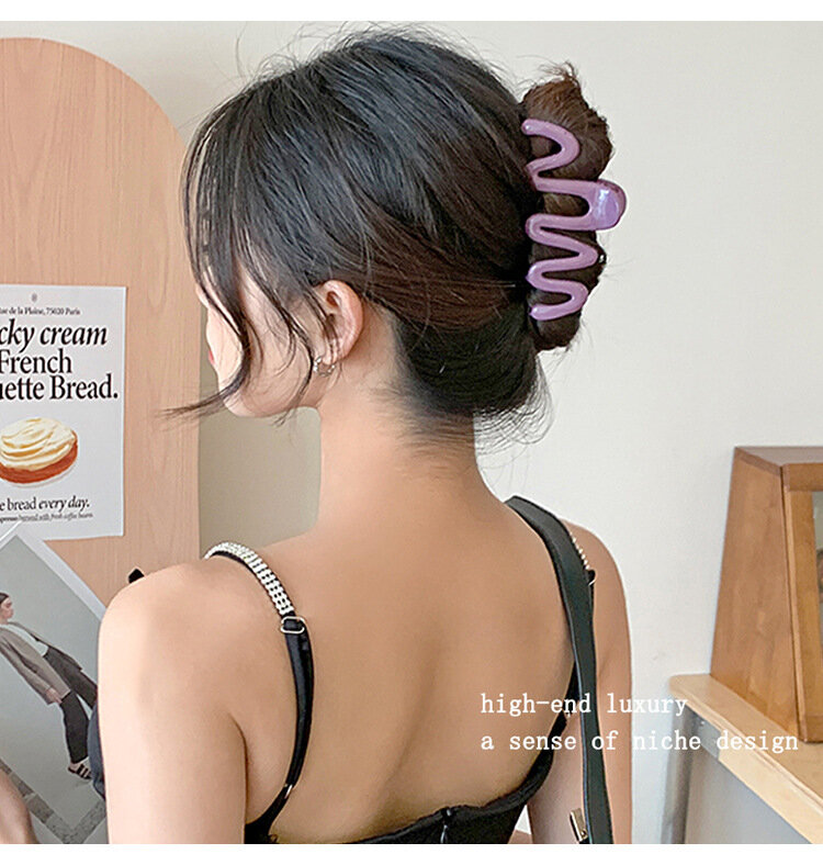 Fashionable Solid Color Transparent Wave Grab Clip Acrylic Women's Spoon Grab Hair Clip Shark Grab Hair Clip Accessories