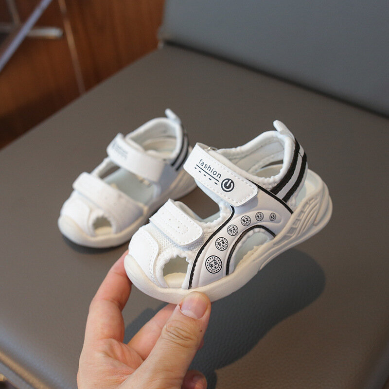 2024 Mesh PU neonate scarpe Casual da bambino estate Panda stampato Sneakers per bambini antiscivolo Hook Loop sandali sportivi per bambini infantili
