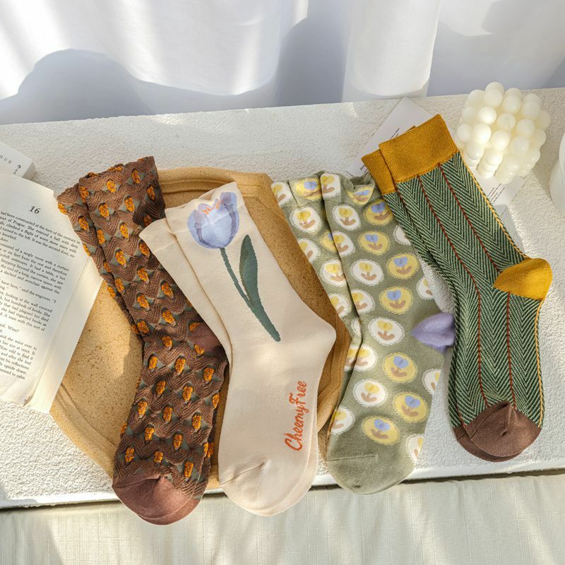 Длинные носки женские хлопковые дышащие мягкие уличные модные повседневные носки милые носки с цветочным узором в полоску осень-зима