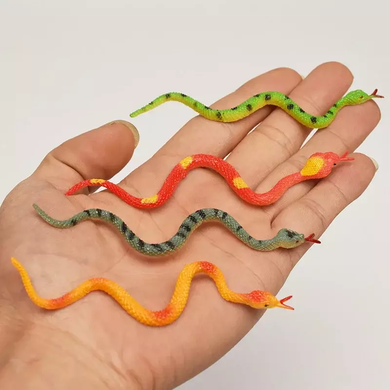 Juguete de alta simulación de 12 piezas para niños, modelo de serpiente de plástico, serpiente aterradora, broma de mordaza, recuerdo divertido, utilería de broma para Halloween