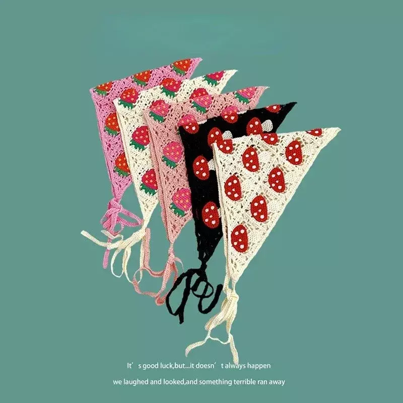 한국 소형 버섯 딸기 수제 크로셰 할로우 삼각 머리띠 타월, 달콤하고 귀여운 스트랩 헤어 백, 머리 스카프 모자