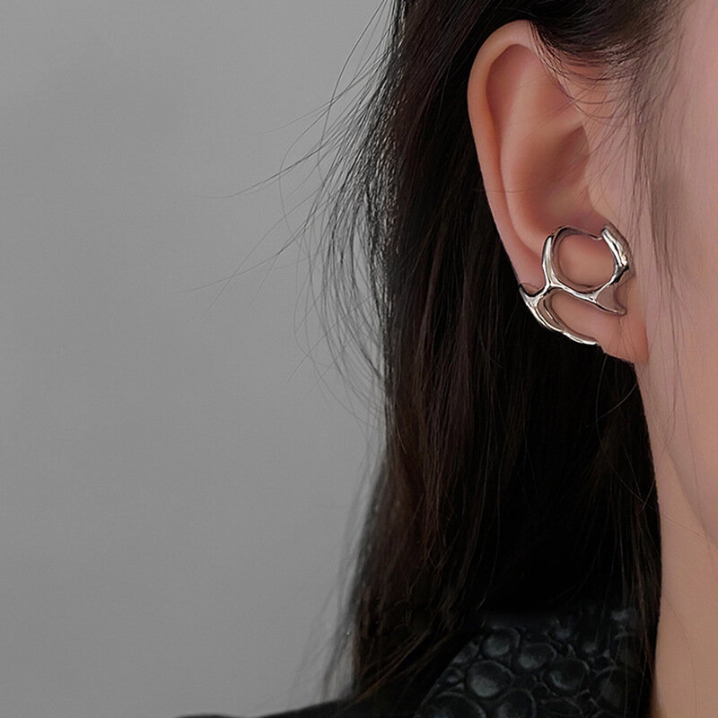 Y2K orecchini liquidi irregolari per le donne colore argento Hip-Hop Punk moda geometrica orecchino Clip ragazza 2024 gioielli da festa alla moda