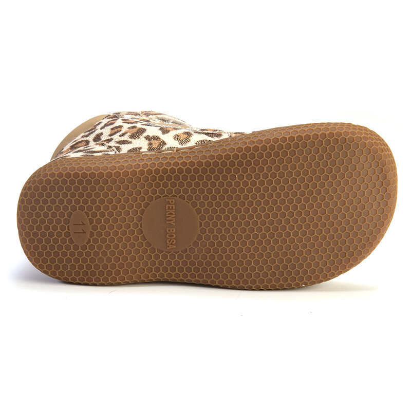 PEKNY BOSA-Botas de leopardo para niño y niña, zapatos tobilleros de cuero de fondo suave, con dedos anchos, descalzos