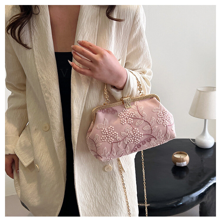2024 New Retro Fashion Evening Bag Vintage Chinese Style Embroidered Small Clutches For Women Wedding Party Handbag Shoulder Bag