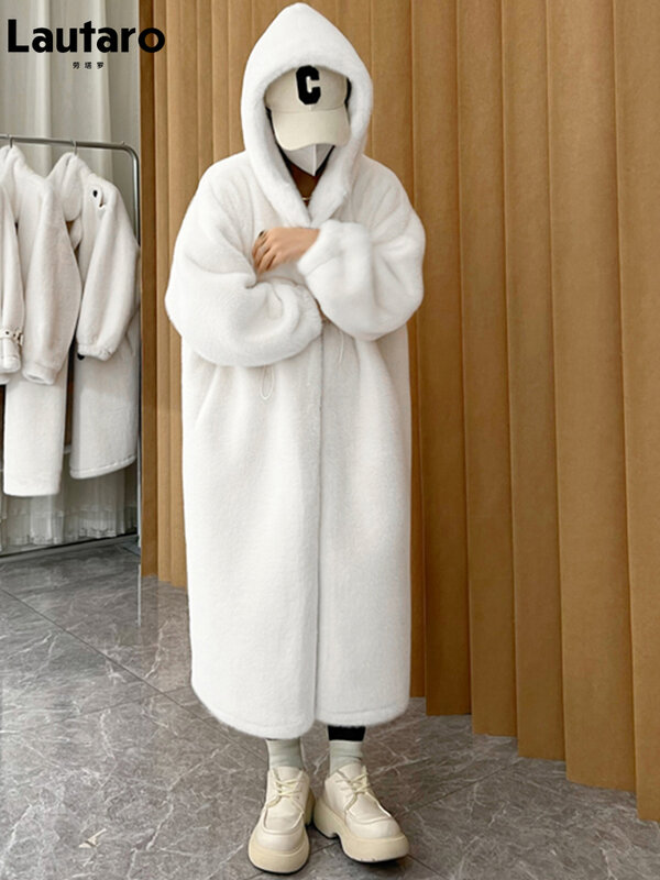 Lauraro Mantel Bulu Palsu Berbulu Putih Tebal Hangat Ukuran Panjang Musim Dingin Wanita dengan Tudung 2022 Mode Gaya Korea Kasual Longgar