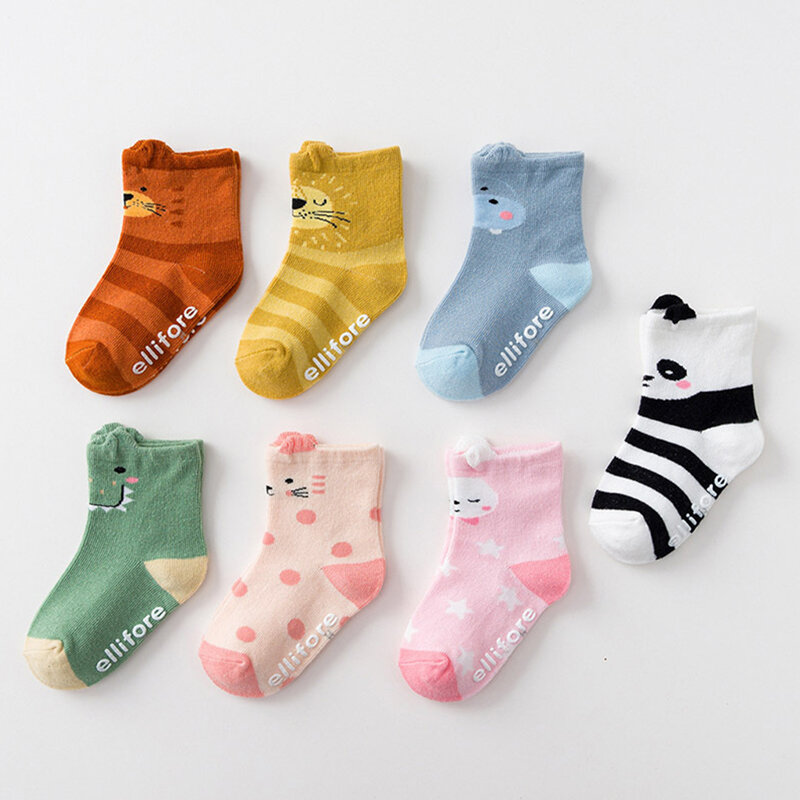 Милые носки для младенцев на весну и осень, модные мягкие нескользящие носки средней длины с мультяшным принтом животных для маленьких мальчиков и девочек, 2023