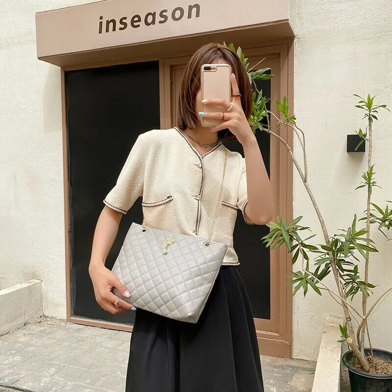 Bolsa de couro grande para mulher, bolsa de ombro única, bolsa de compras, estilo coreano, coroa cruzada, elegante