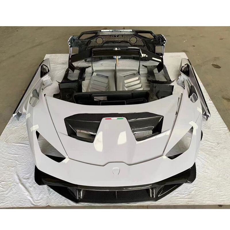 Car Body kits for LP580/610/EVO Update Sto Style Dry Half Carbon Fiber Body Kits For Lambo Huracan LP580 LP610-4 EVO 2014-2022