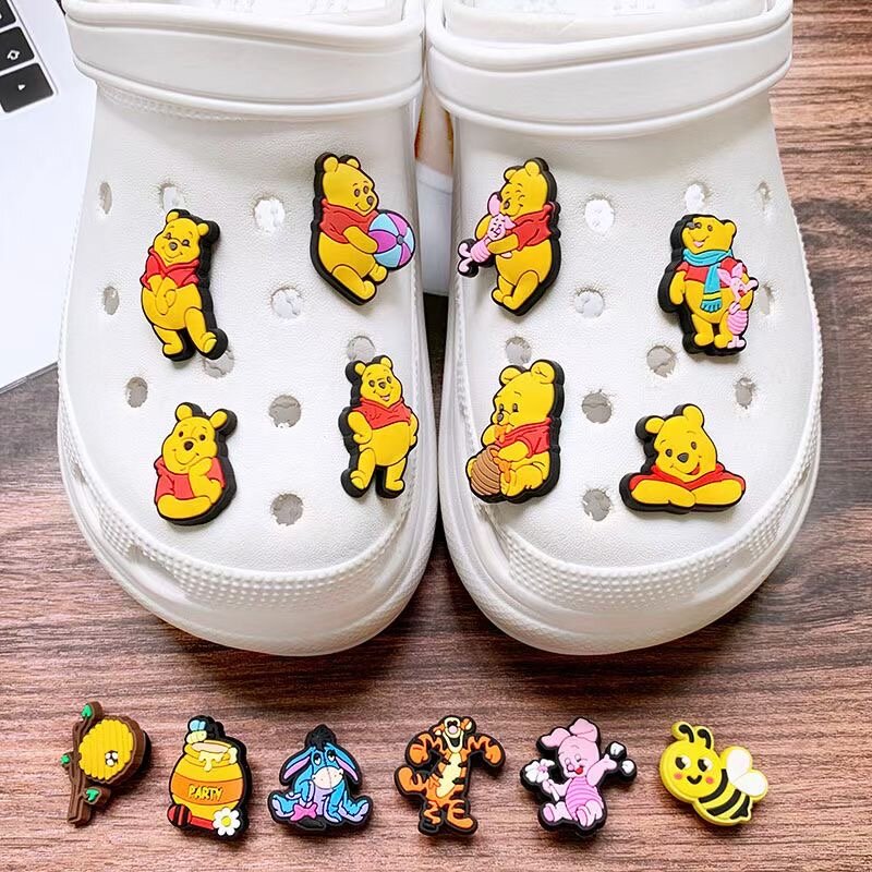 1 pz Disney Pooh maialino Tigger Honey Croc ciondoli per scarpe accessori in PVC decorazione per scarpe fai da te per Croc JIBZ bambini regali di natale