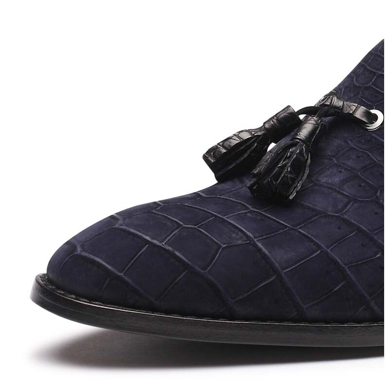 CWV men Loafers  men  Frosted crocodile skin  Leather shoes  male  Driving shoes  men casual shoes new male Lazy shoes  tassel