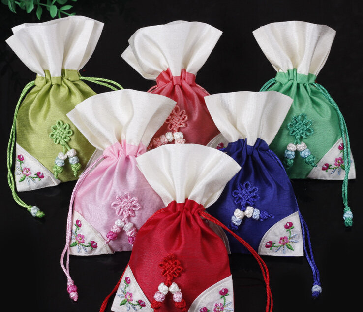 女性のための伝統的なシルク刺繍のバッグ,アロマテラピー,ジュエリーバッグ,刺bro, ギフトバッグ