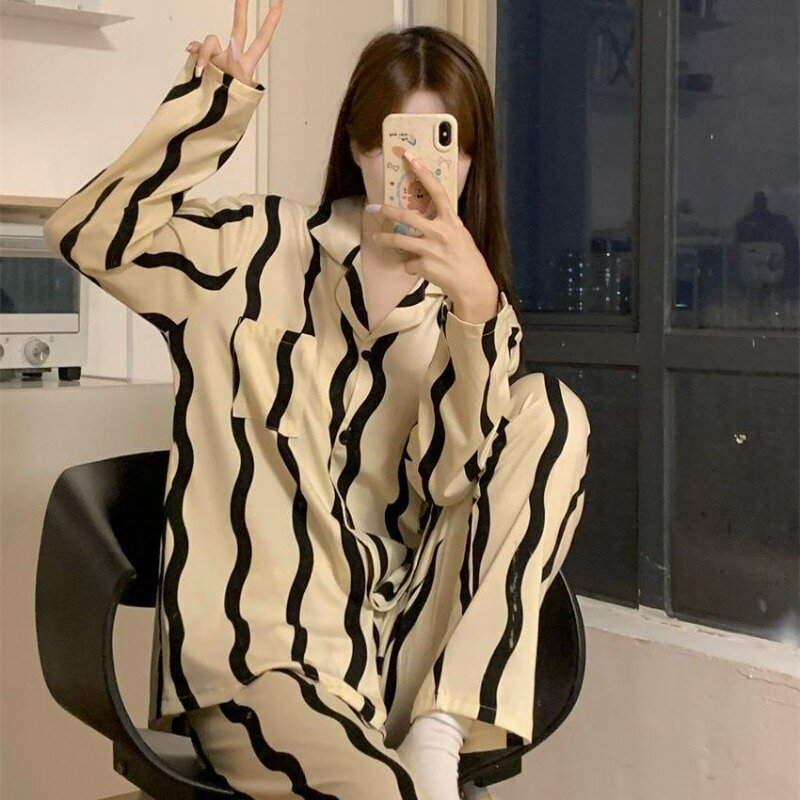 Новинка 2024, Пижама для женщин на весну и осень, в Корейском стиле, ночная рубашка в нейтральную полоску, Повседневная Удобная Домашняя одежда большого размера