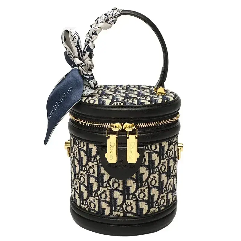 2024 Spring New Fashion Retro Bucket Bag Large Capacity Portable Shoulder Messenger Bags Famous Designer Women Purse And Handbag