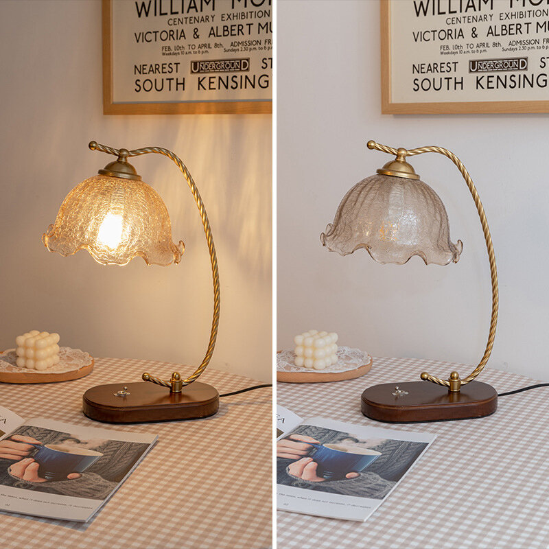 Retro Glazen Bureaulamp Bloem Sfeer Decoratieve Lamp Slaapkamer Bed Lezen Nachtlampje Woonkamer Homestay Verlichtingsarmatuur