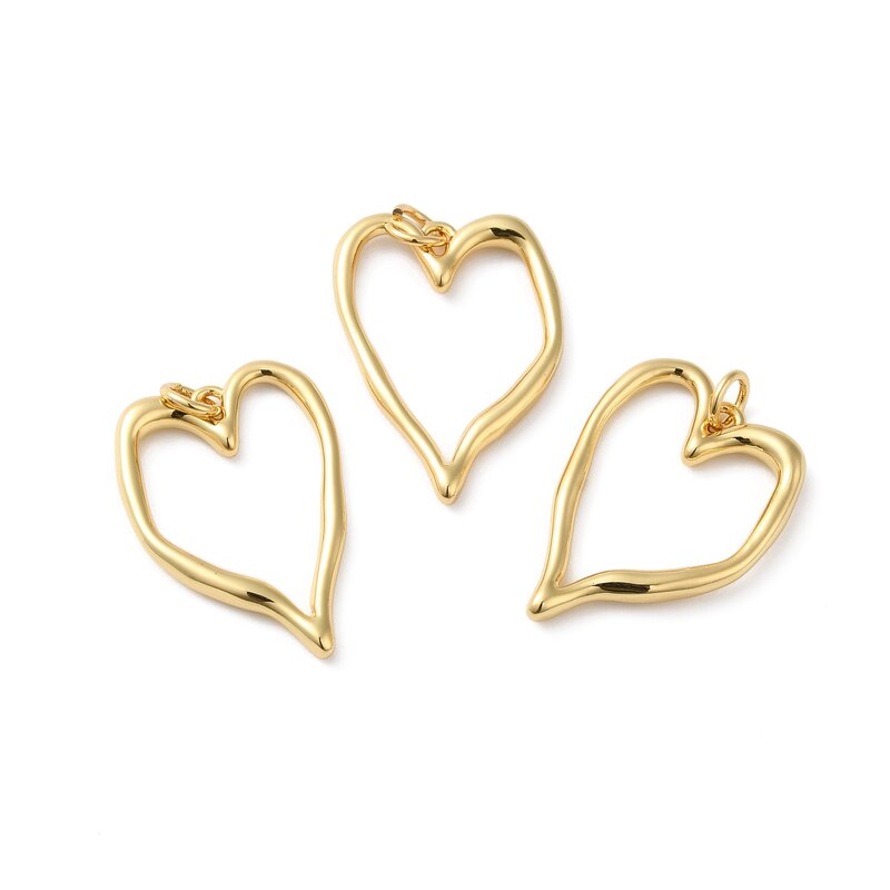 10ชิ้นจี้ทองเหลืองรูปหัวใจแห่งความรักแบบกลวงชุบทอง18K แท้สำหรับสร้อยคอต่างหูของขวัญเครื่องประดับ DIY