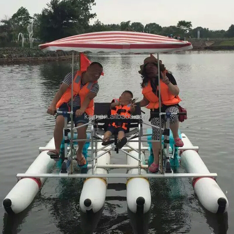 Olahraga air sepeda roda tiga, 2 orang struktur solid pedal sepeda perahu air bermain air peralatan tiup untuk dijual