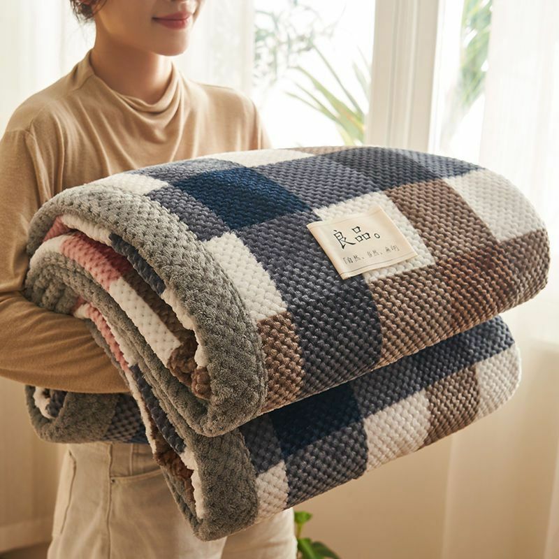 Manta suave para el hogar, manta cálida de lana de Coral para todas las estaciones, manta moderna de felpa de terciopelo para sofá de viaje