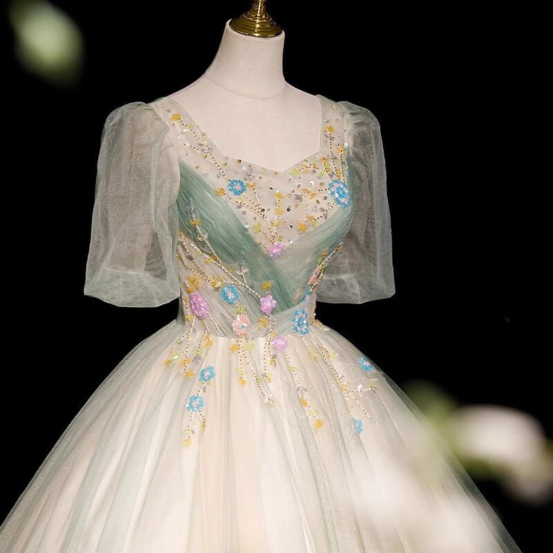 Gaun renda berwarna-warni Quinceanera 2024 gaun pesta Prom Tulle lengan pendek jubah 15 tahun Malam